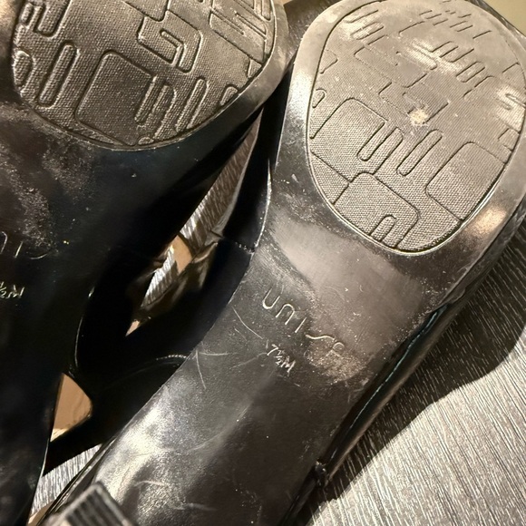 Unisa Black Patent Leather Heels - Picture 16 of 16